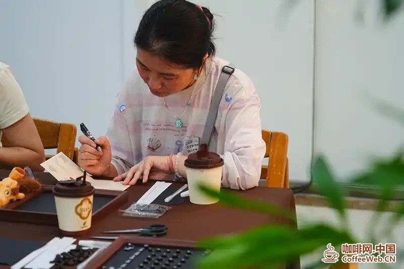 图片关键词
