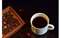 &ldquo;一杯咖啡的温暖&rdquo;氤氲上海街头The warmth of a cup of coffee wafts through the streets of Shanghai