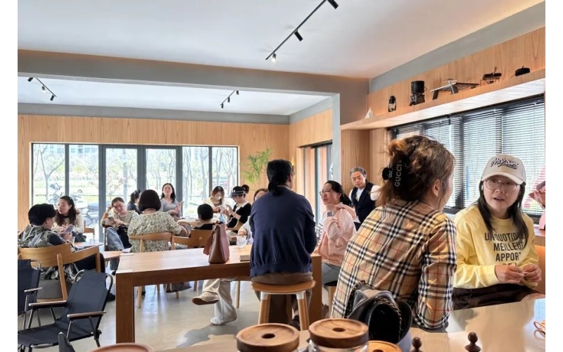 乡遇&middot;新村民丨陈爱言：在远景村，用一杯咖啡&ldquo;唤醒&rdquo;乡村四季的美好Rural Encounter &middot; New Villager - Chen Aiyan: In Yuanjing Village, awaken the beauty of the four seasons in the countryside with a cup of coffee