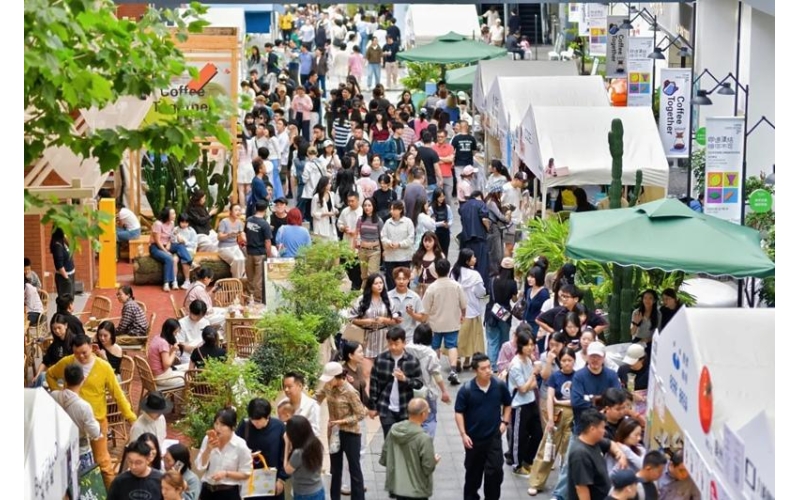 3天超26万人次！市民游客在云岩开启&ldquo;咖啡时间&rdquo;Over 260000 people in 3 days! Citizens and tourists start 'coffee time' in Yunyan