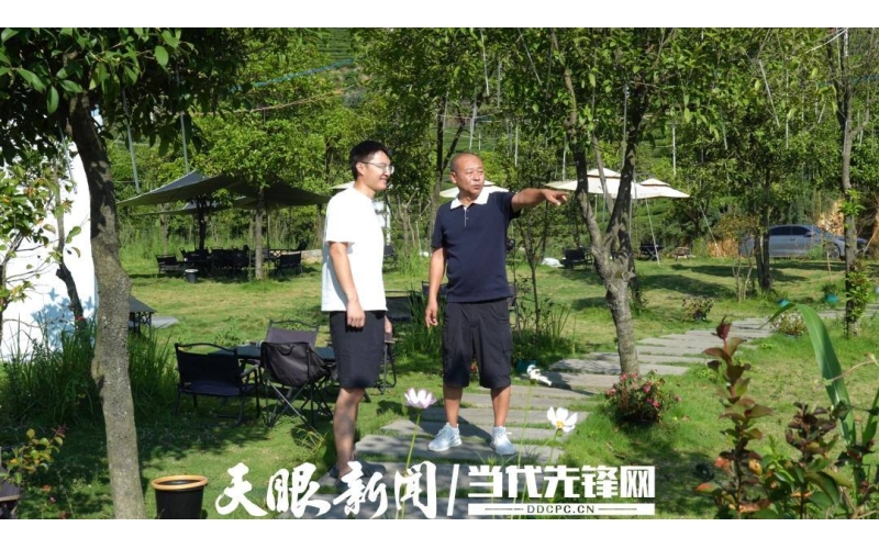 「经济观察」一杯咖啡，如何唤醒千亩茶山？How to awaken a thousand acre tea mountain with a cup of coffee in "Economic Observation"?