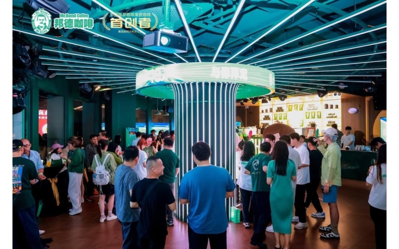 邦德咖啡Shake店开业！蔡旺庭宣布提前1年达成3年100店目标Bond Coffee Shake Store Opened! Cai Wangting announces achievement of 3-year 100 store target one year ahead of schedule