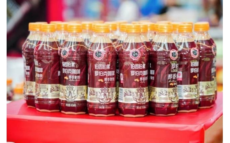 当9.9元现制咖啡无处不在，罗伯克咖啡是如何实现破局的？When 9.9 yuan freshly brewed coffee is everywhere, how did Robock Coffee break through?